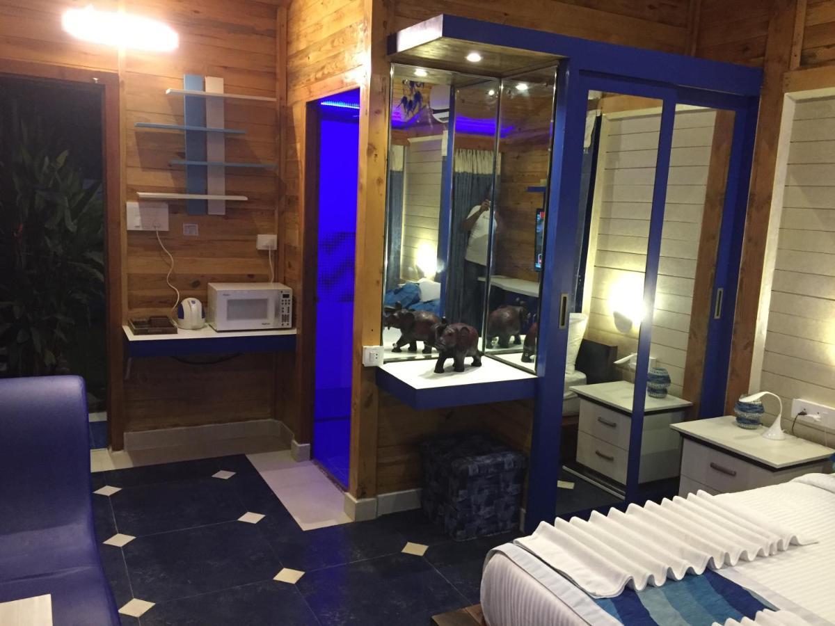 קלנגוטה Rock Forest Goa Honeymoon Cottages מראה חיצוני תמונה