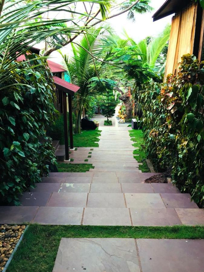 קלנגוטה Rock Forest Goa Honeymoon Cottages מראה חיצוני תמונה