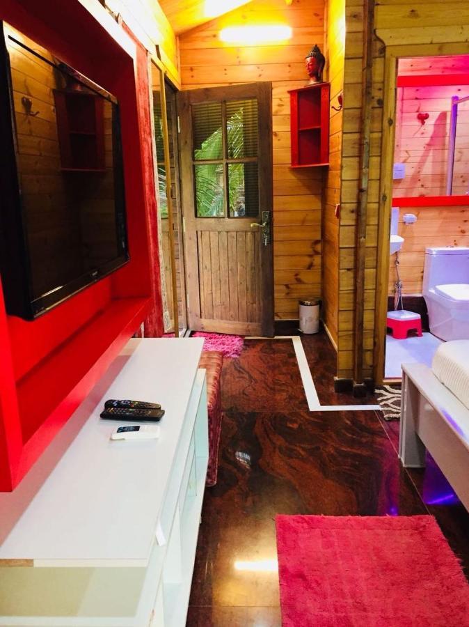 קלנגוטה Rock Forest Goa Honeymoon Cottages מראה חיצוני תמונה