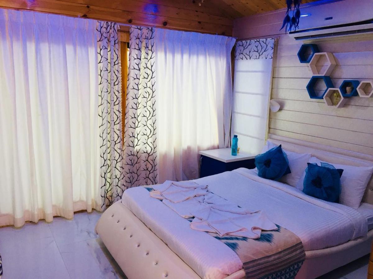 קלנגוטה Rock Forest Goa Honeymoon Cottages מראה חיצוני תמונה